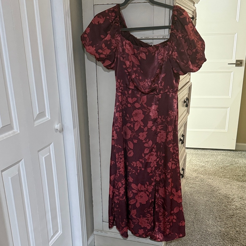 Francesca's Collections Burgundy Floral Midi Dress